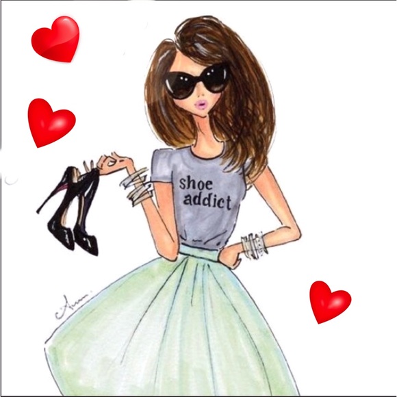 Cleaning out my personal closets. 100% authentic - Picture 1 of 3